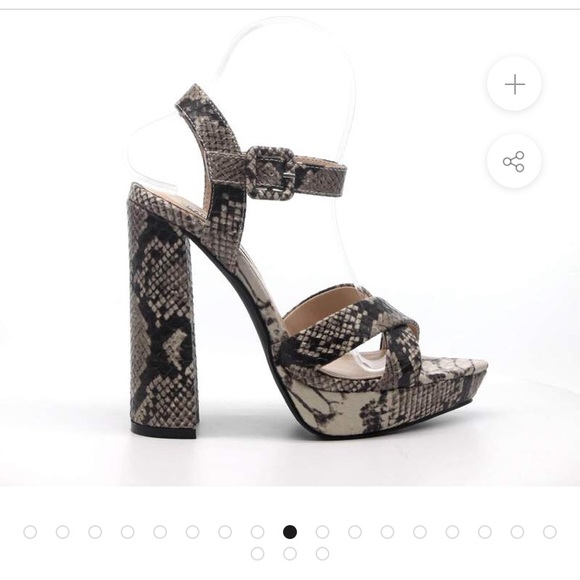 *NWT* Snakeskin platform heels - Picture 3 of 3